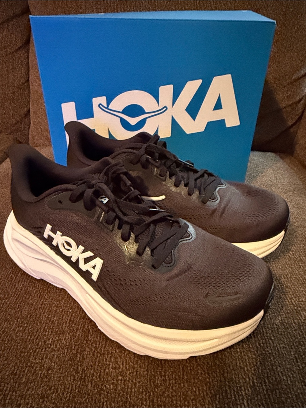 HOKA Clifton 11 (Extra Wide)